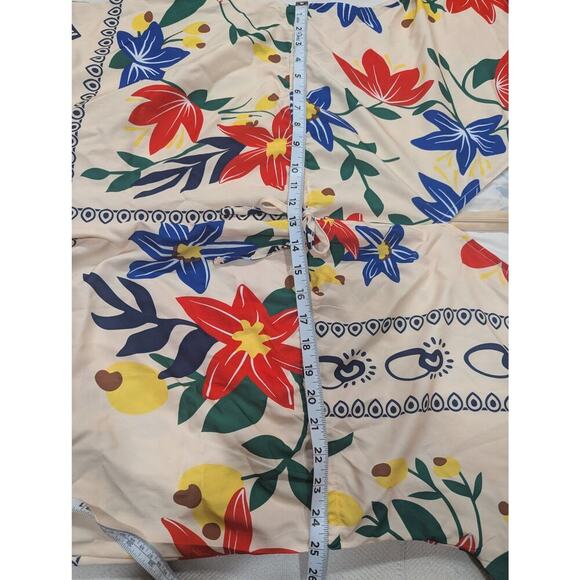 Flirty cream romper with bright floral print plus size XXL - Picture 12 of 13